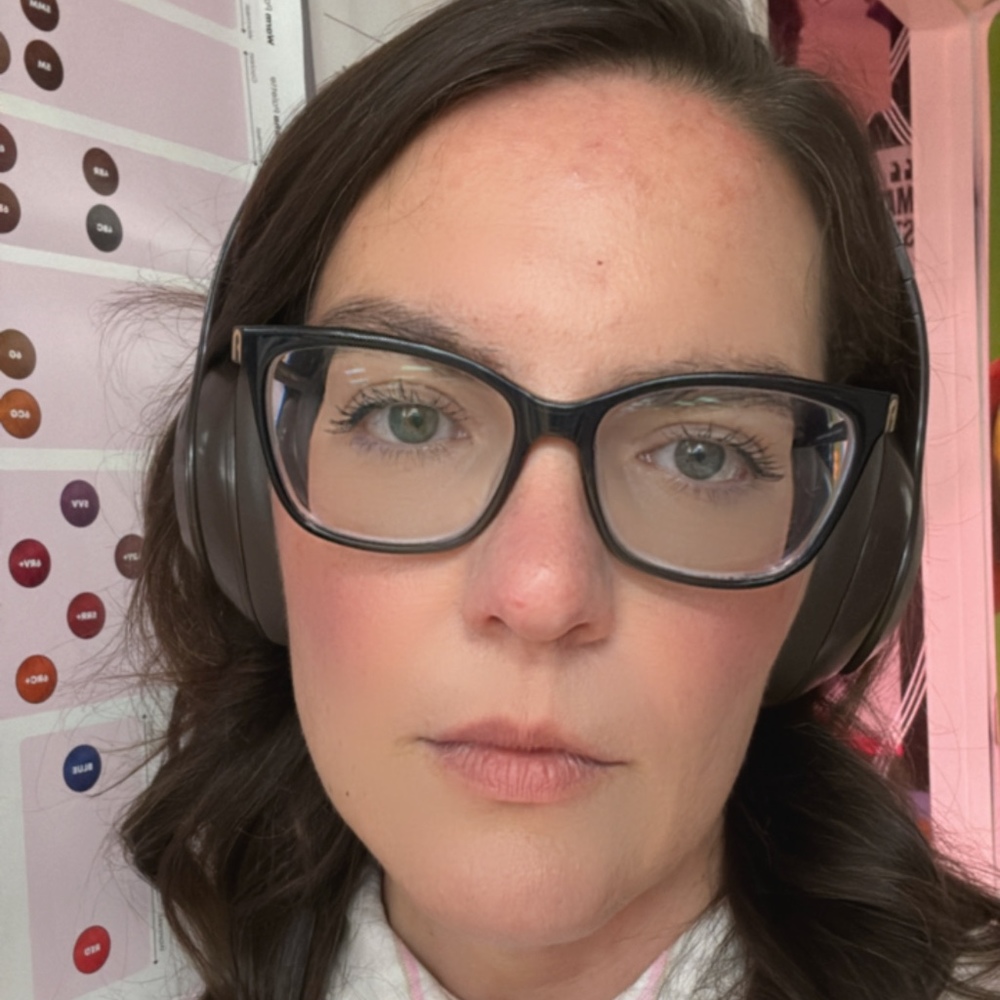 Meet your Posher, Lisa
